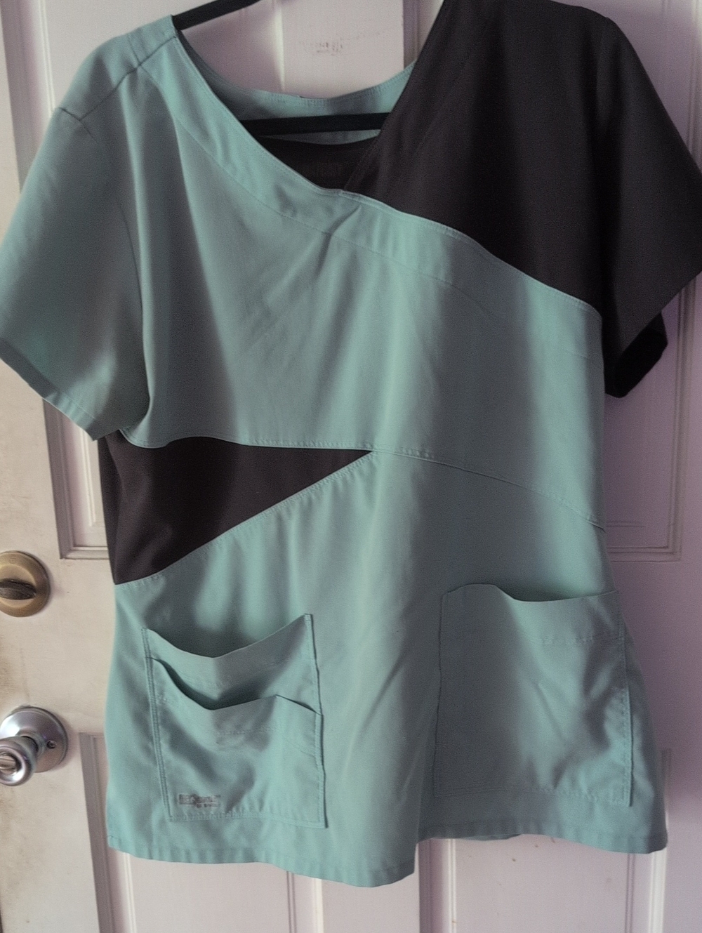 Grey's Anatomy Colorblock Medical Scrub Top - Mint and Black